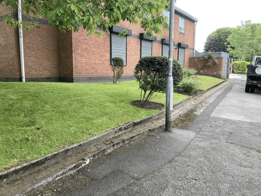 Commercial grounds maintenance in Greater Manchester