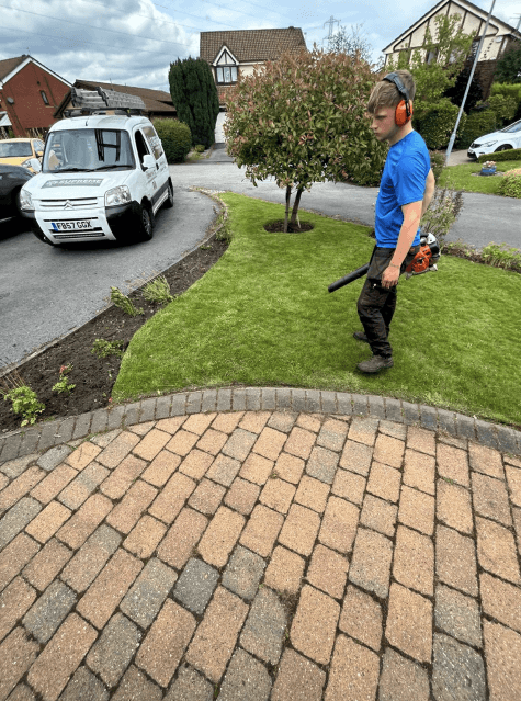 Garden services in Failsworth